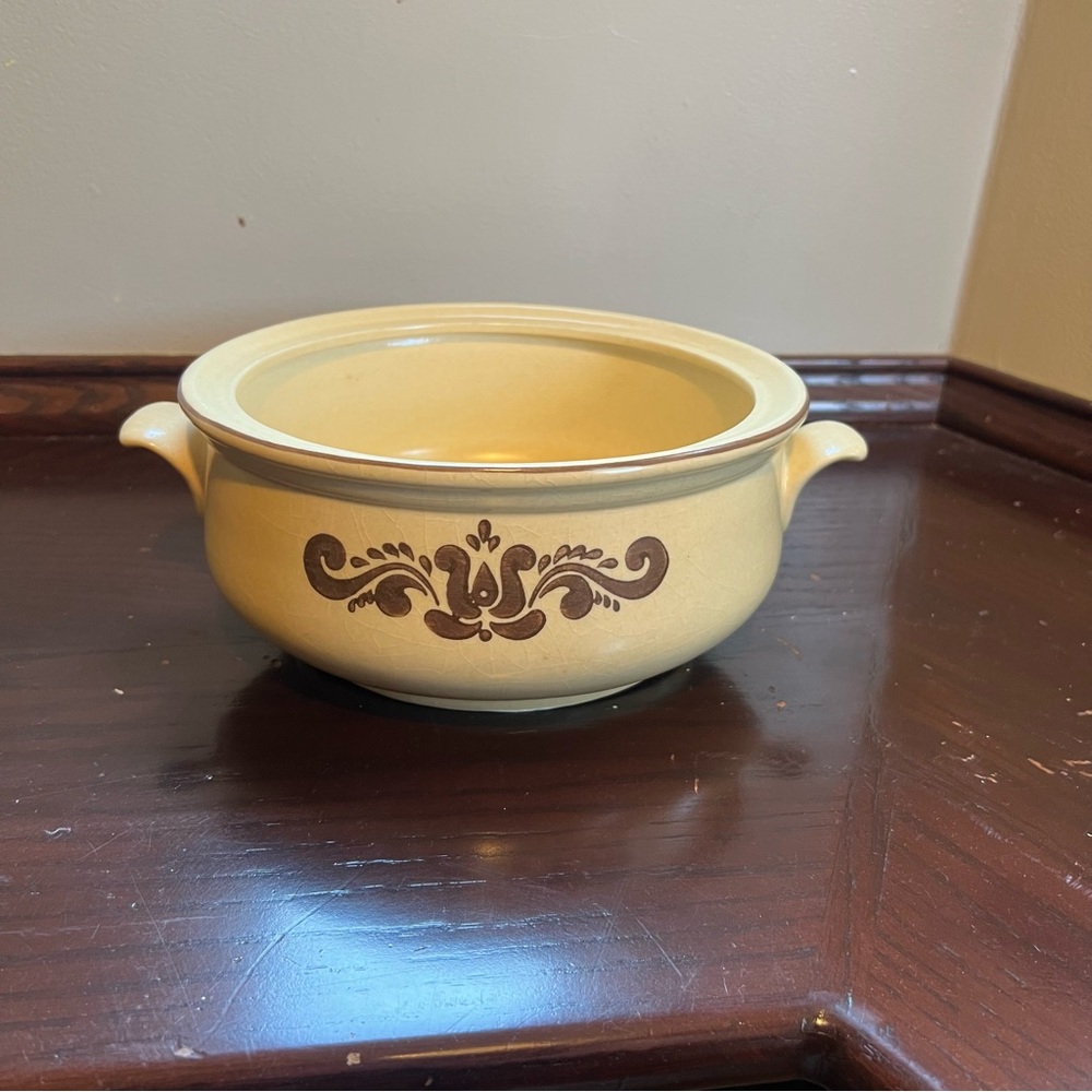 Vintage Pfaltzgraff Village Casserole Dish